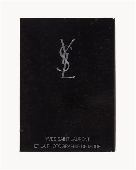 Yves Saint Laurent et la Photographie de Mode